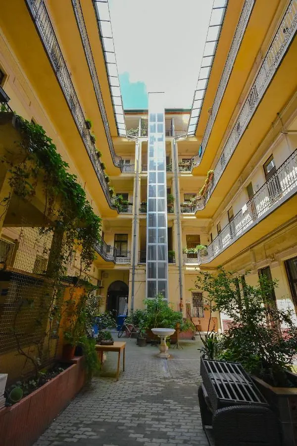 公寓 Stylish Home In Downtown Budapest For 2-4 People