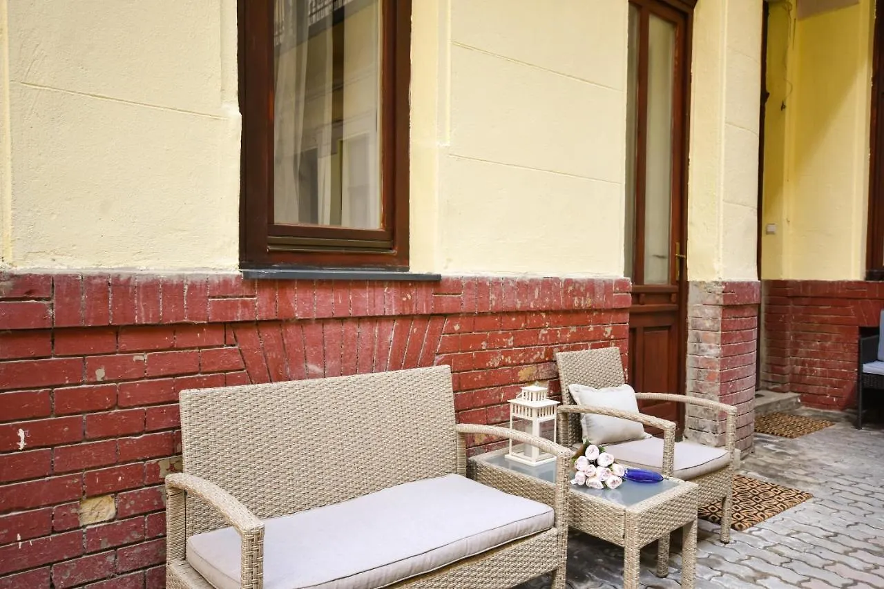 Stylish Home In Downtown Budapest For 2-4 People 0*,